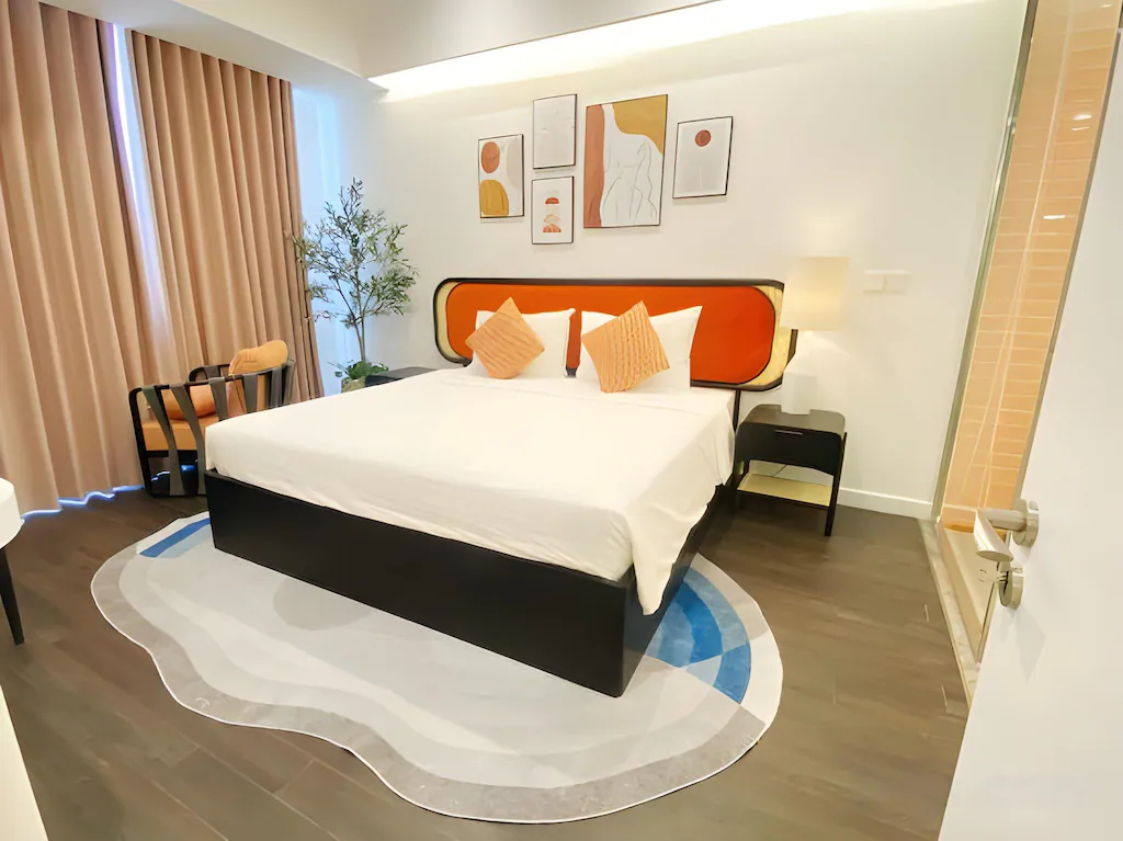 Two-Bedroom Apartment with Balcony