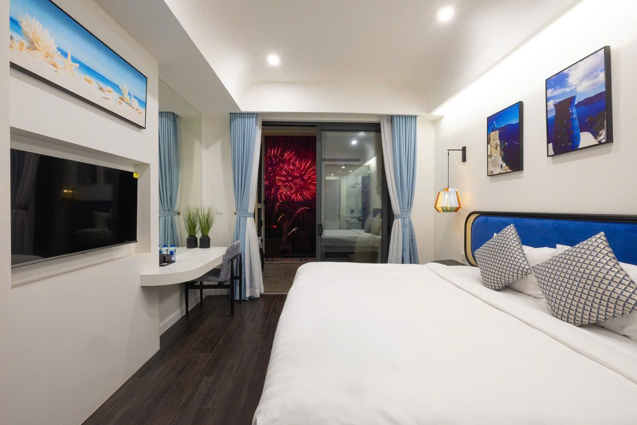 Căn Hộ Studio Giường Lớn, Có Ban Công, Tầm Nhìn Pháo Hoa