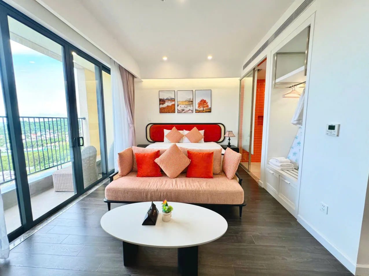 Căn Hộ Studio Có Sofa, Có Ban Công
