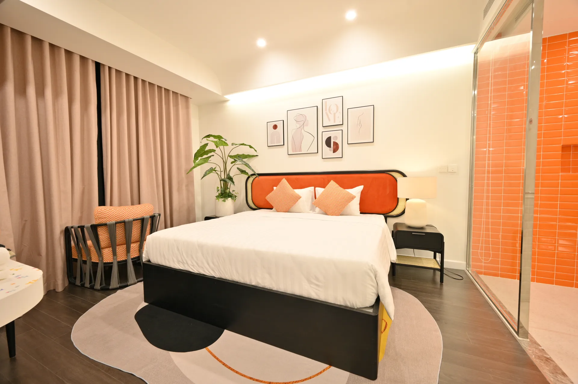 Căn Hộ 2 Phòng Ngủ, Có Ban Công