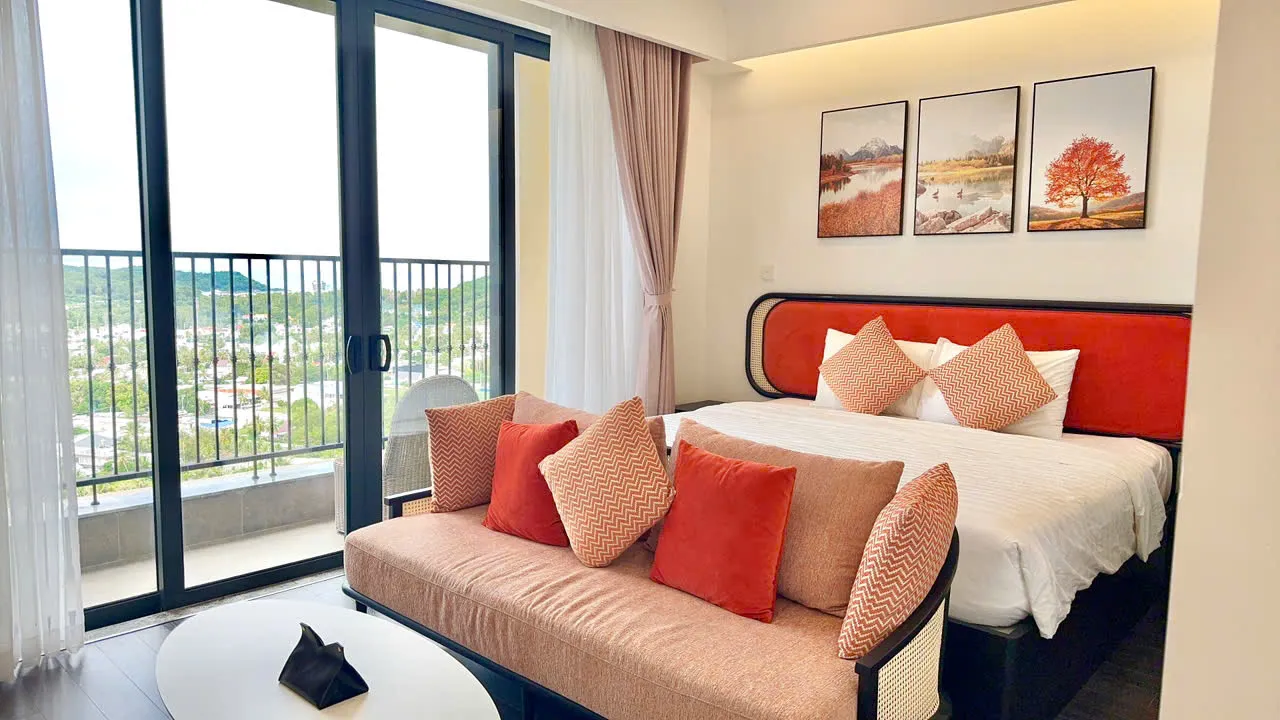 Căn Hộ Studio Có Sofa, Có Ban Công