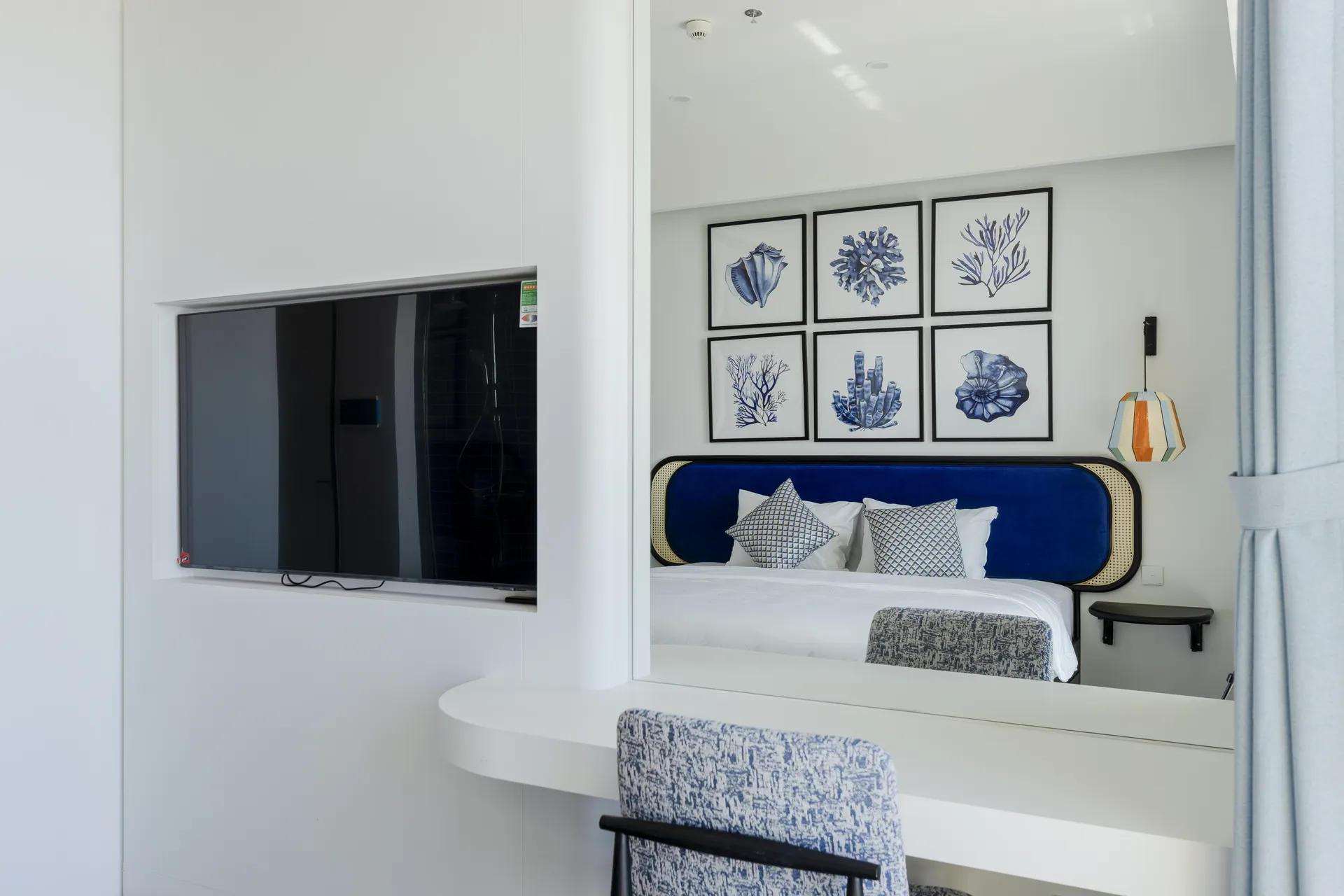 Căn Hộ Studio Giường Lớn, Có Ban Công, Tầm Nhìn Pháo Hoa, Hướng Biển